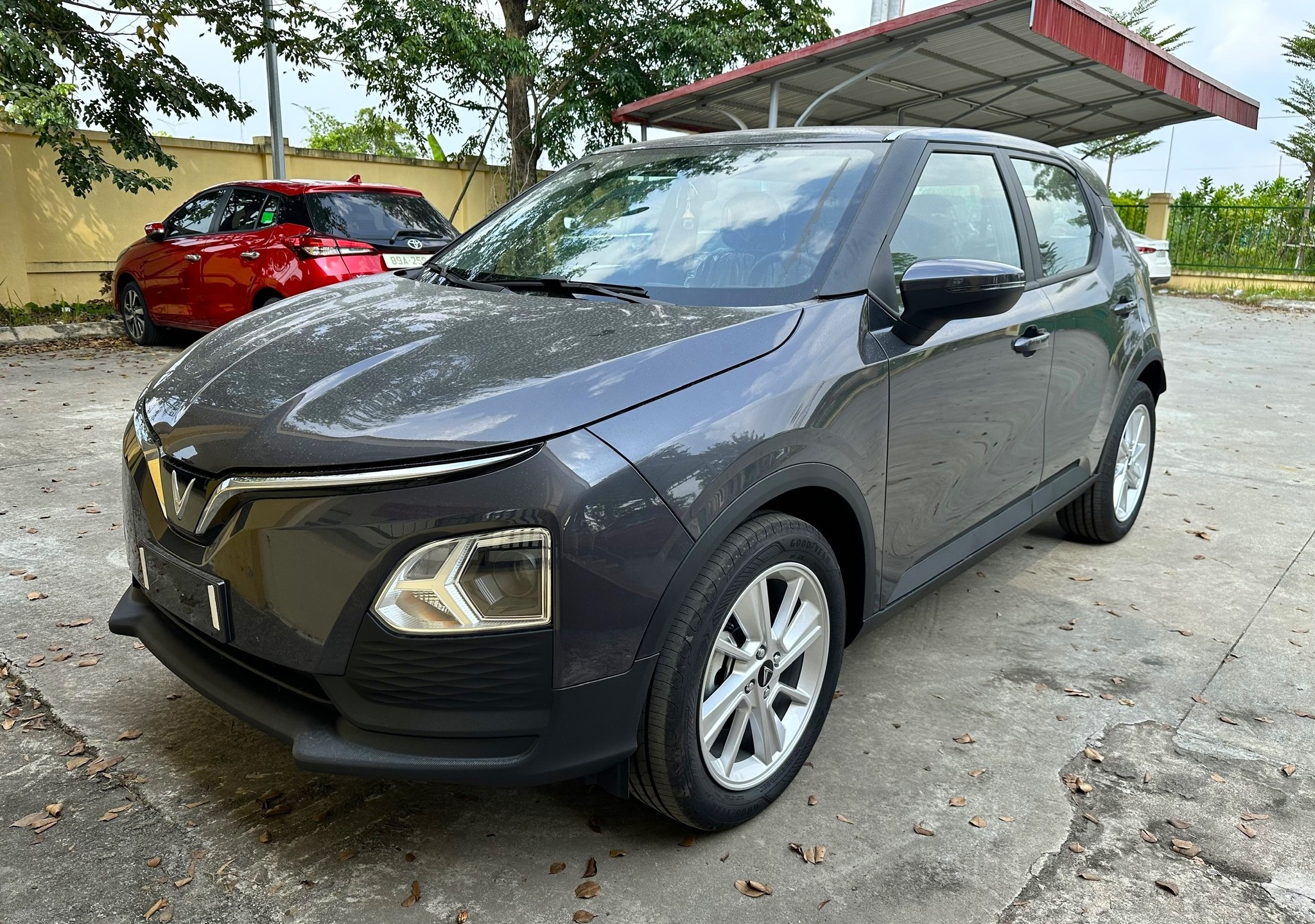 VINFAST VF5 MUA PIN - Ảnh 12